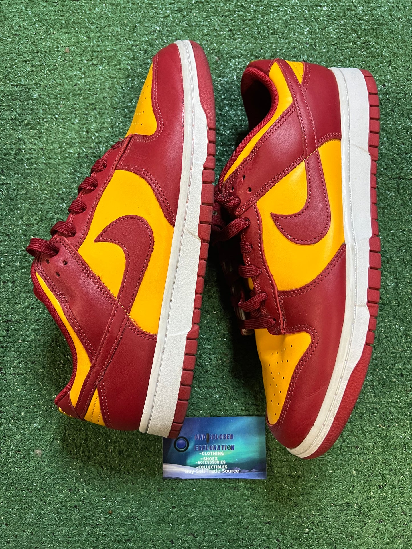 Nike dunk low Midas USC size 11men/12.5women