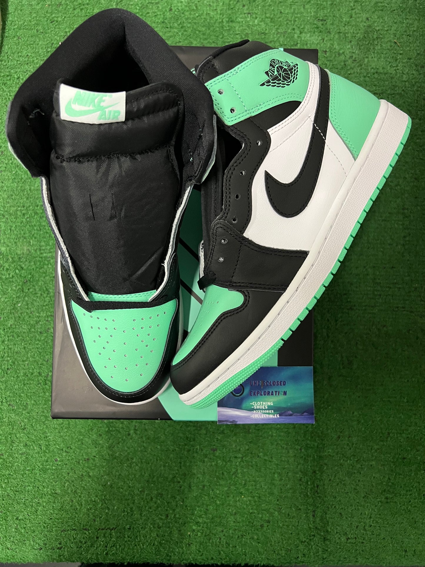 Jordan 1 high green glow