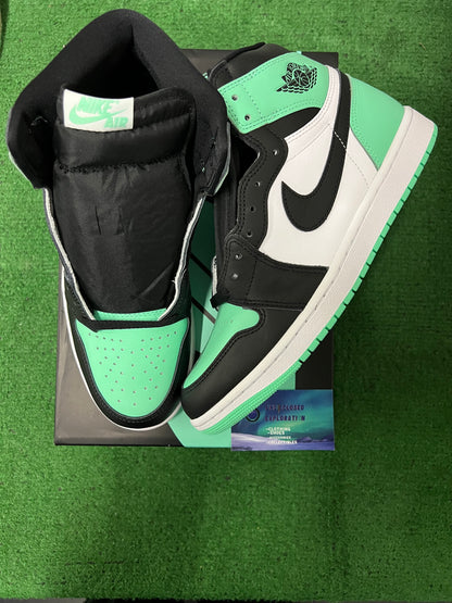Jordan 1 high green glow