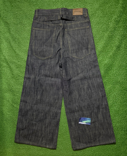 Unwonted Baggy Jeans