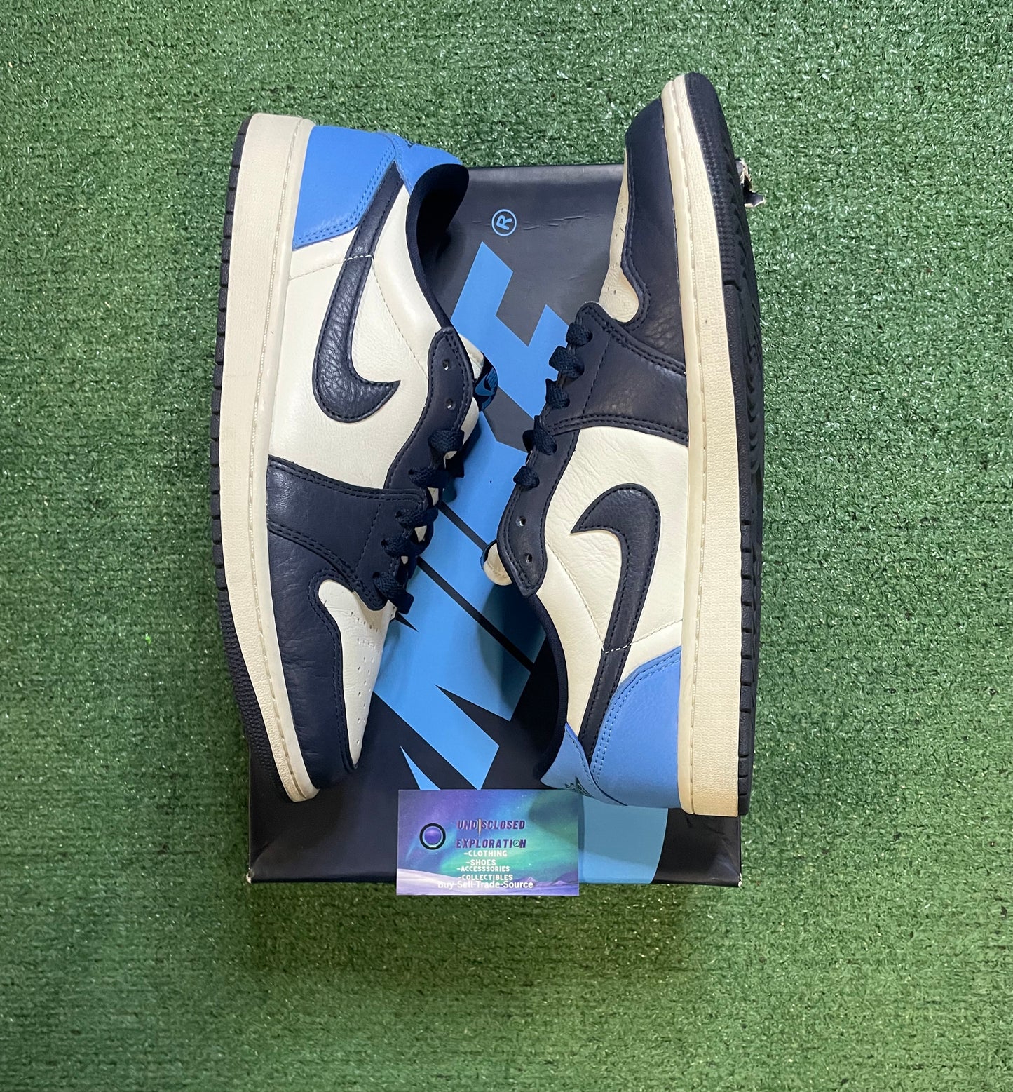 Air Jordan 1 Low obsidian size 10.5men/12women