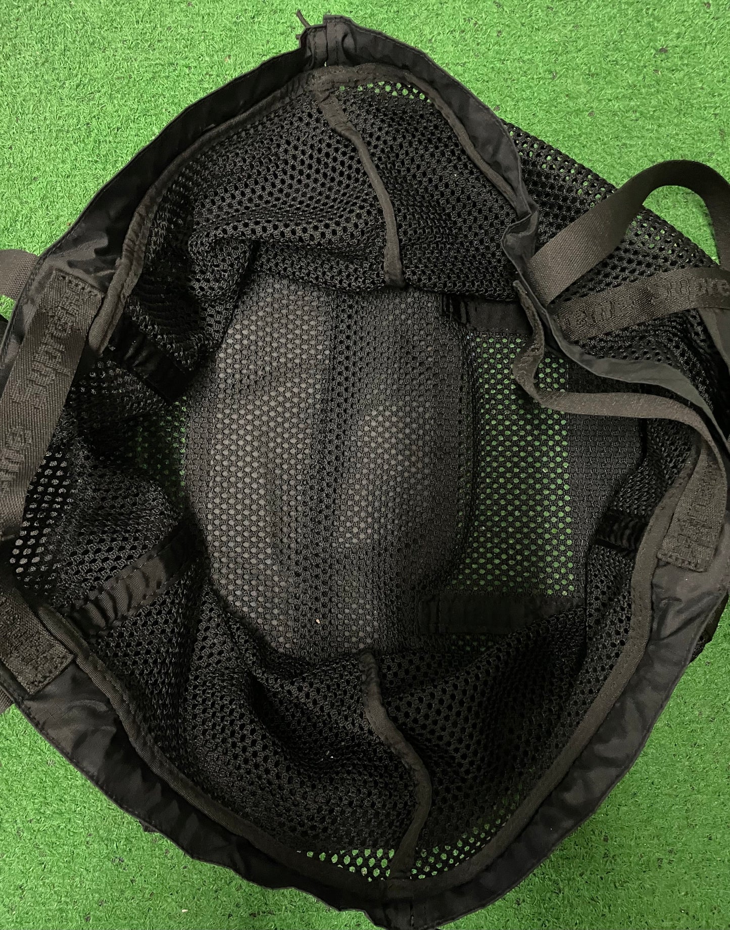 Supreme mesh tote bag black