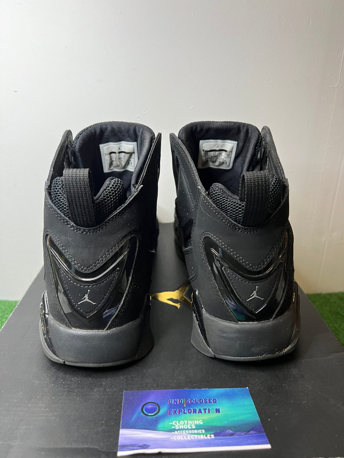 Jordan True Flight black size 12men/13.5women