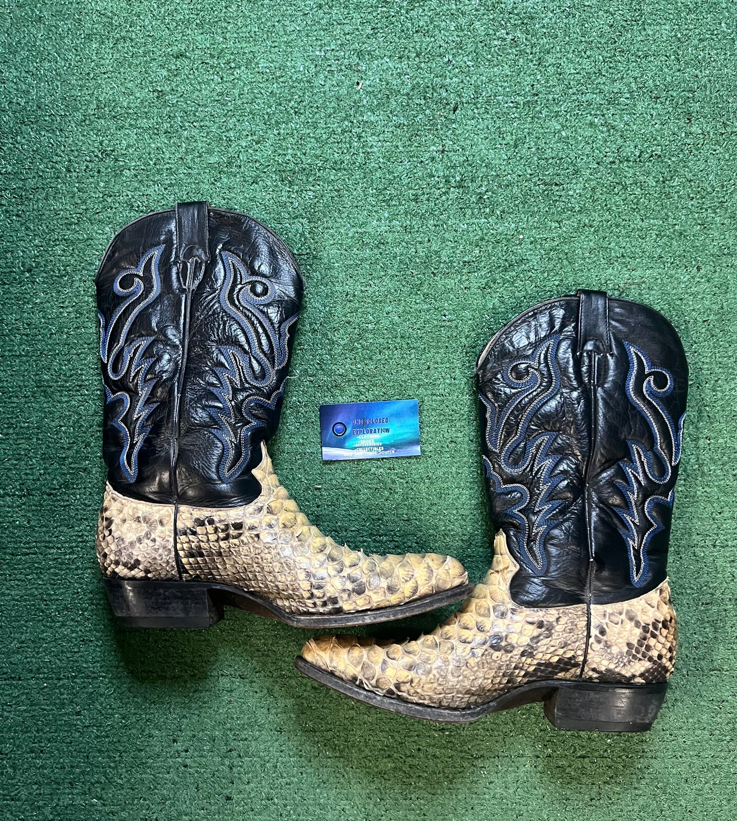Vacquero snakeskin boots size 12men/13.5women