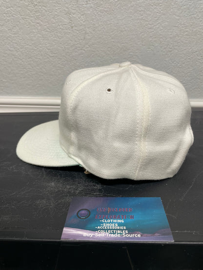 vintage 1990s Dv8 white hat