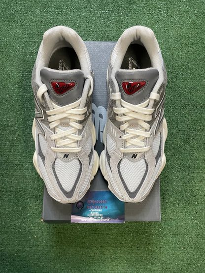 New Balance 9060 rain cloud