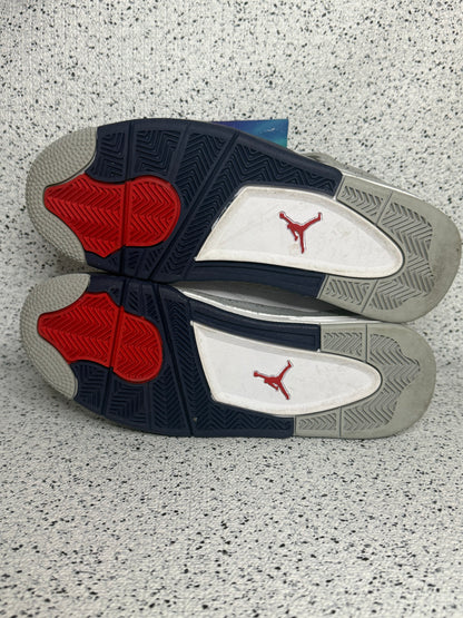 Jordan 4 Midnight Navy 8 Men/9.5 Women “Preowned”