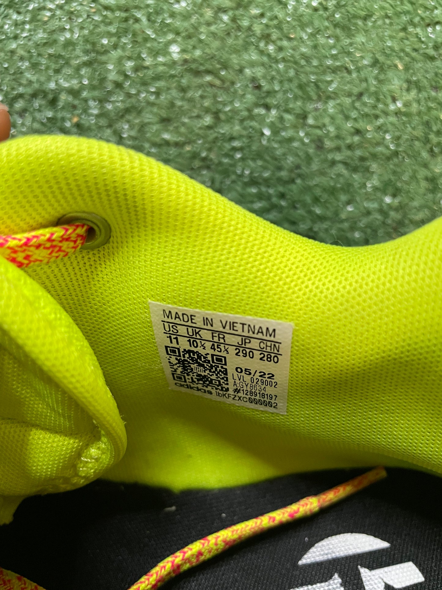 Adidas harden stepback 3 solar yellow shock pink size 11men/12.5women