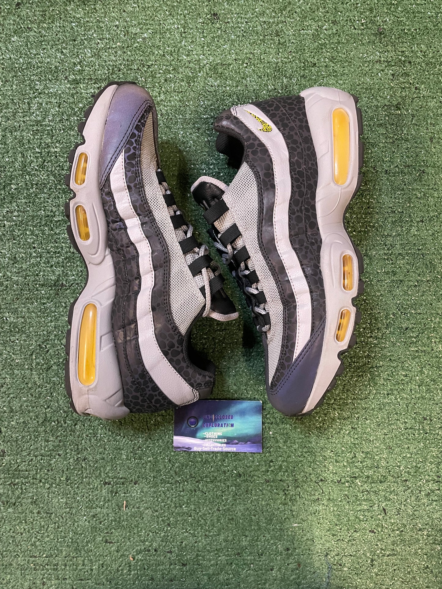 Nike air max 95 reflective Amarillo size 10men/11.5women