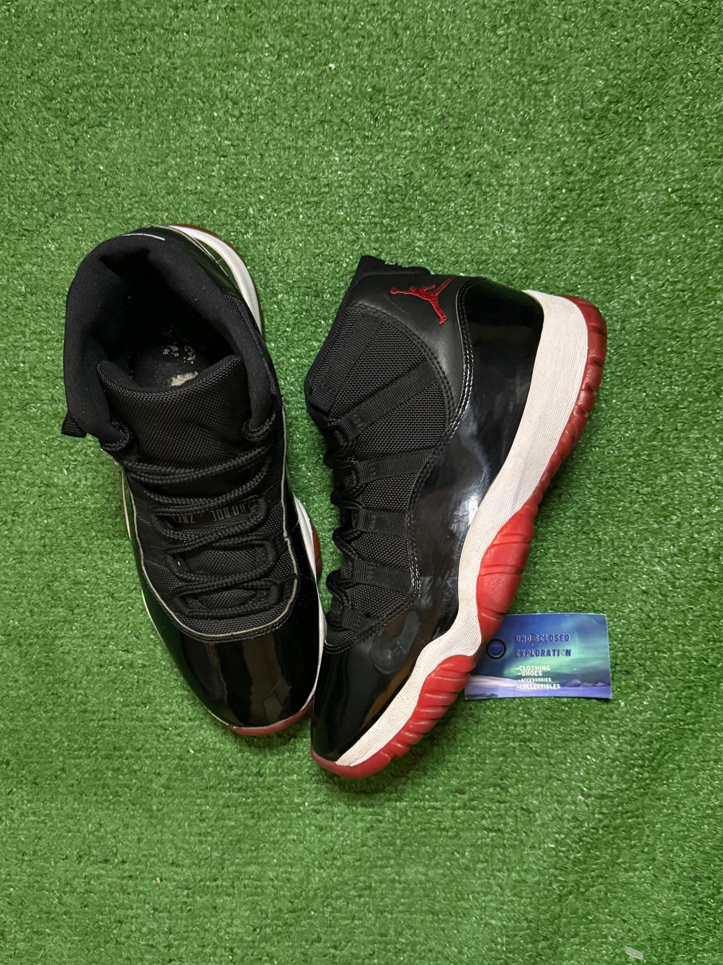 Jordan 11 Bred 10.5 Men/12 Women “Preowned”