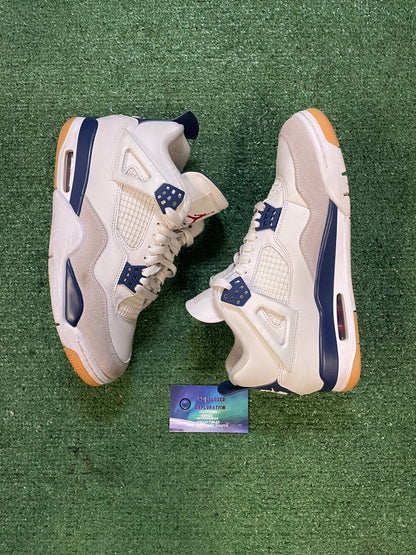 Air Jordan 4 sb  Midnight Navy size 8.5men/10women