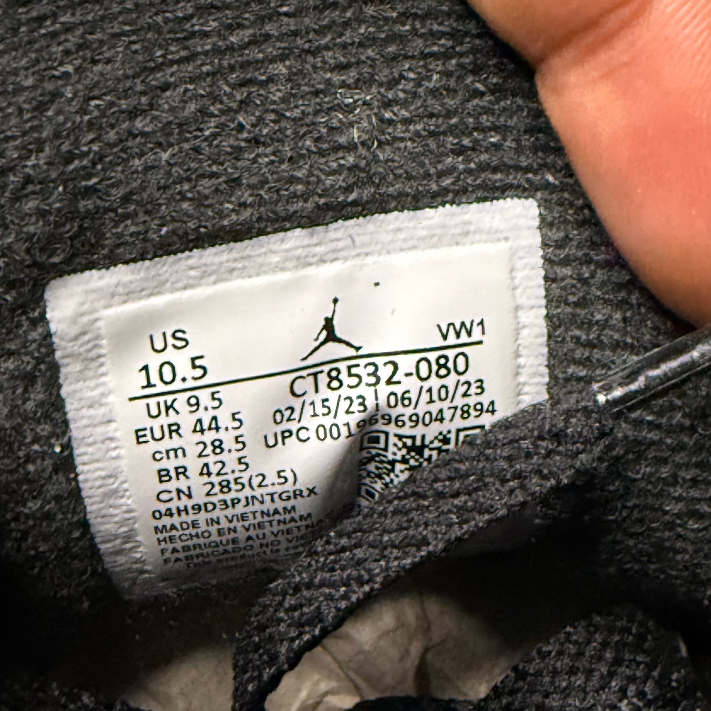 Jordan 3 Fear 10.5 Men “Preowned”