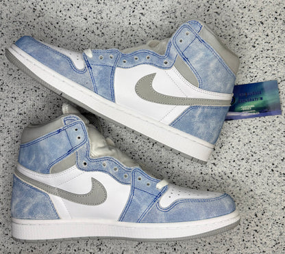 Jordan 1 Hyper Royal