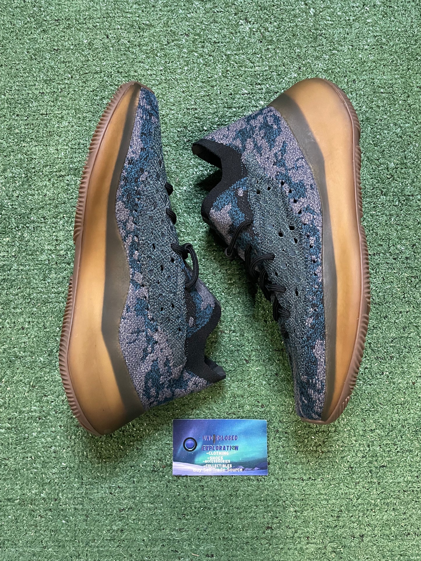 Adidas Yeezy 380 covellite size 10men/11.5women