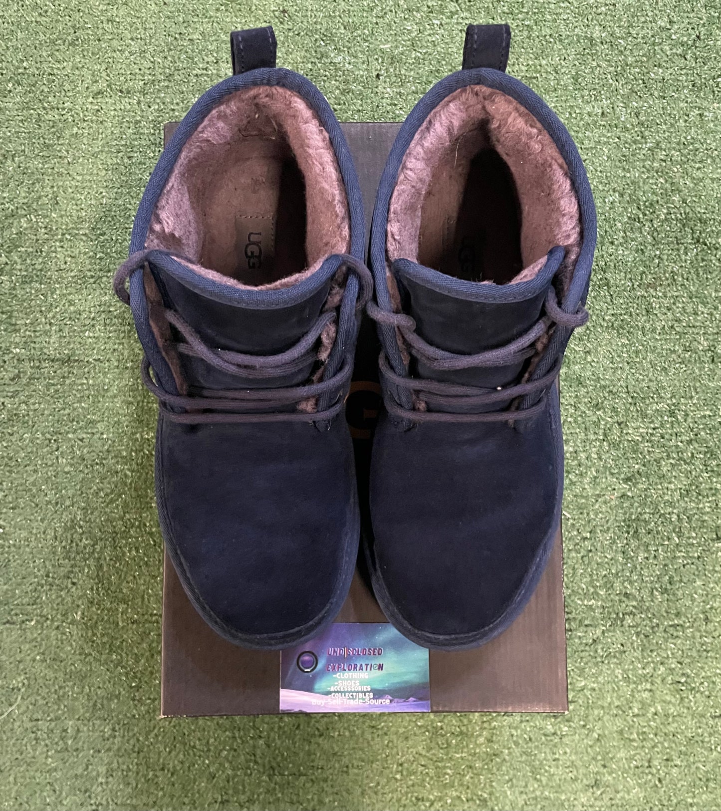 Ugg neumel navy boots Size 10men/11.5women