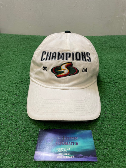 Vintage 2004  Seattle storm WNBA championship hat