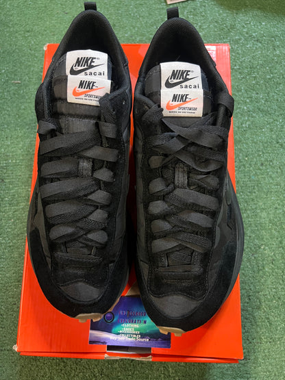 Nike Sacai vapor waffle black gum size 10men/11.5women