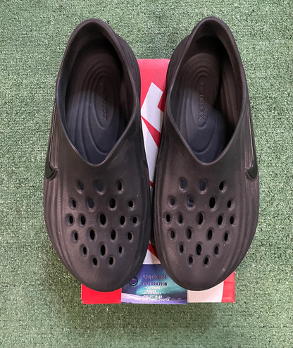 Nike reactx Rejuven8 triple black size 13men/14.5women