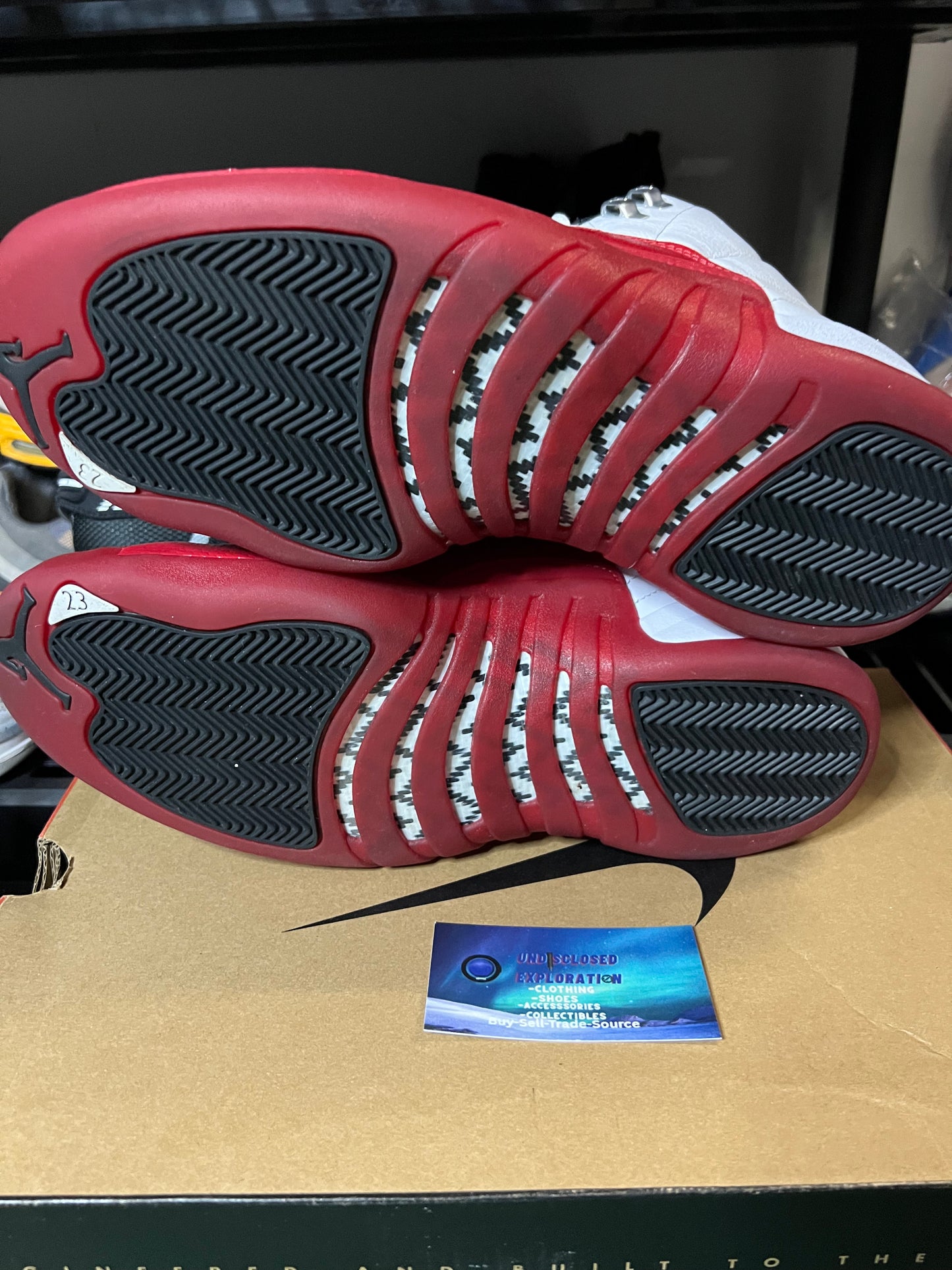 Jordan 12 cherry 2023 size 12men/13.5women