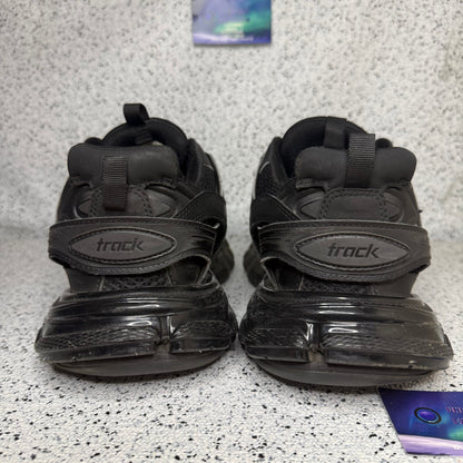 Balenciaga Track Clear Sole Black 10 Men “Preowned”