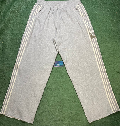 Gv Gallery lil Leon Raspberry Hills sweatpants