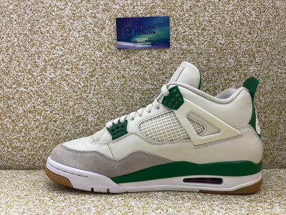 Jordan 4 SB Pine Green 10 Men/11.5 Women “Preowned”