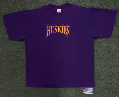 Vintage 1990s UW University of Huskies embroidered tee