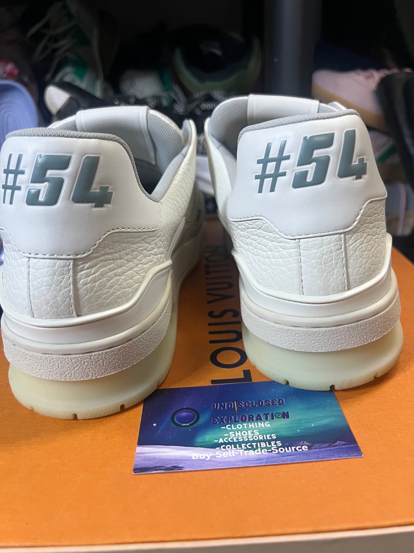 Louis Vuitton Trainer Low White size 10.5men/12women