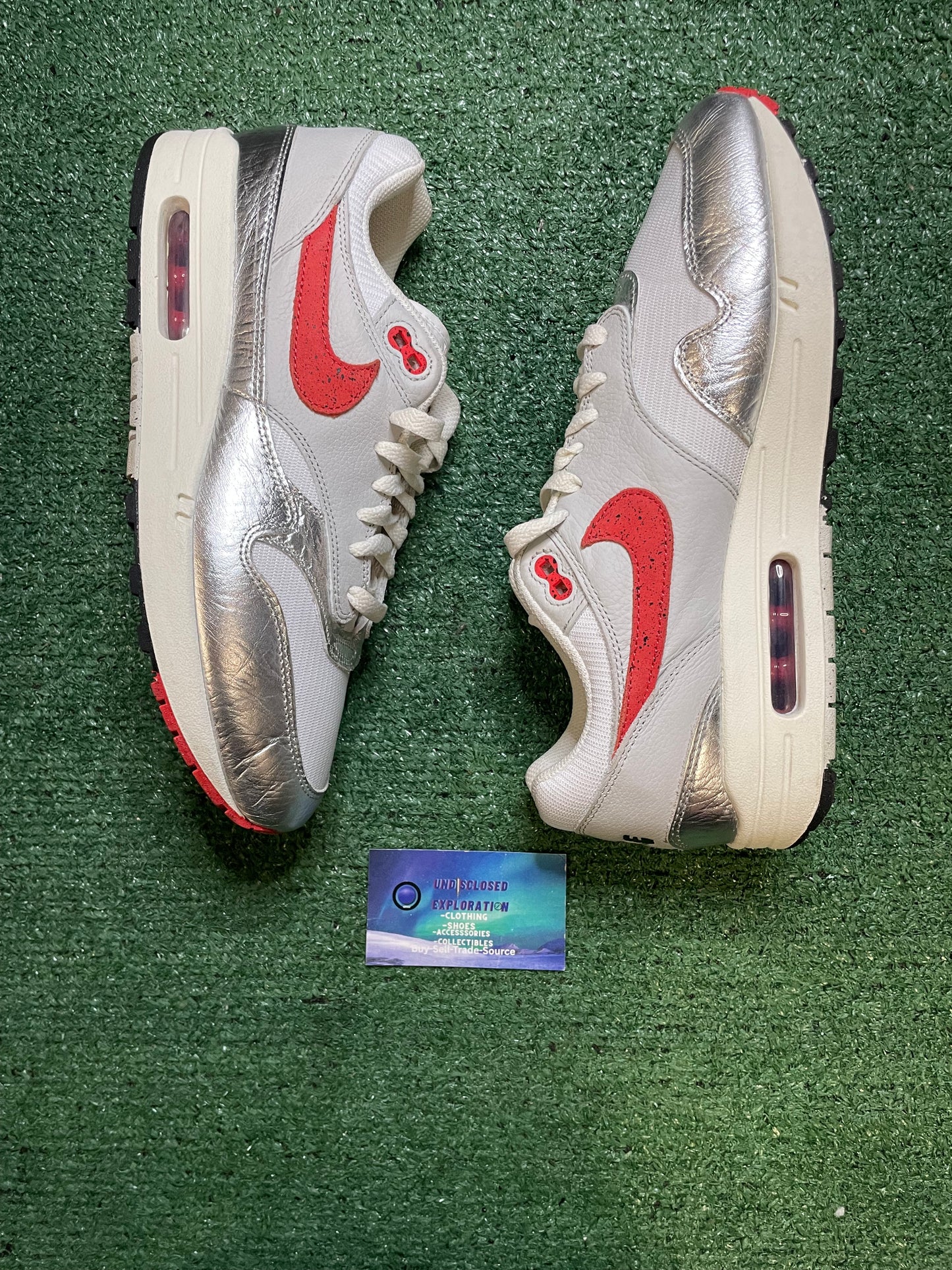 Nike Air Max 1 premium hot sauce size 10men/11.5women