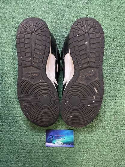 Nike Dunk low panda size 10.5men/12women