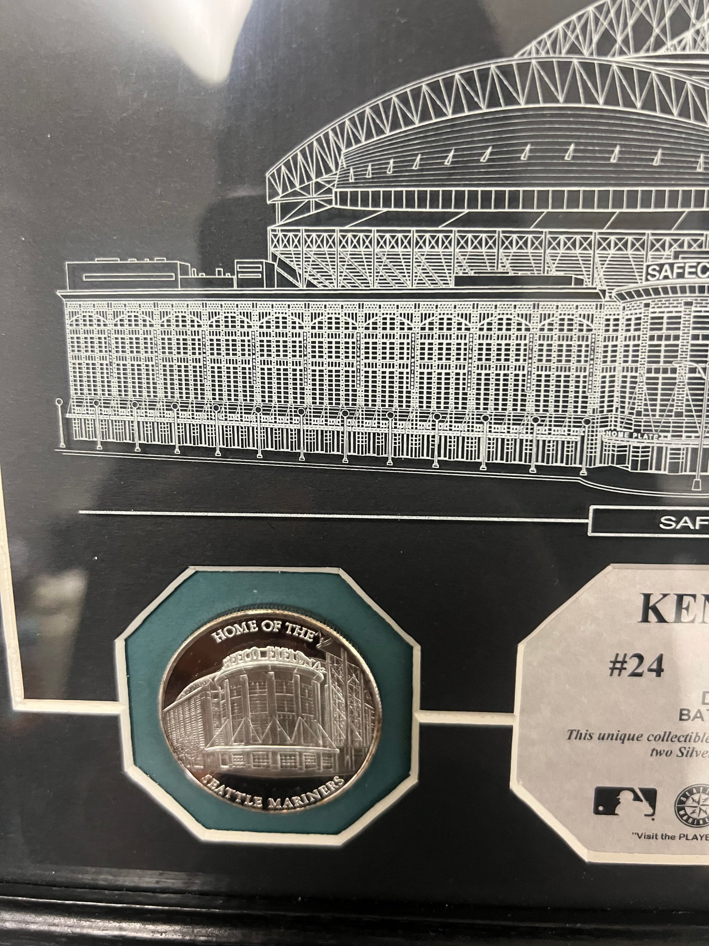 Ken Griffey Jr Seattle Mariners  designated hitter 02 of 1000 Plaque