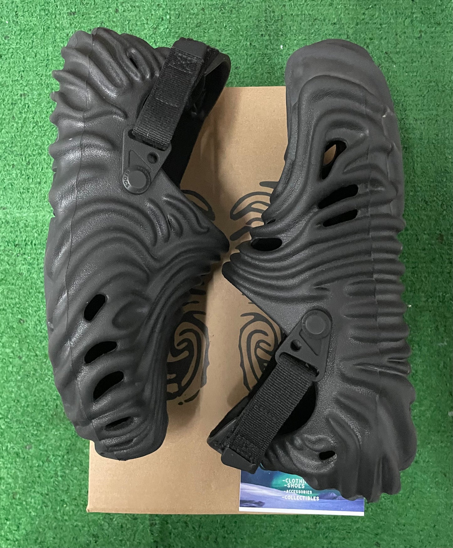 Salehe bembury Sasquatch crocs size 6men/7.5women