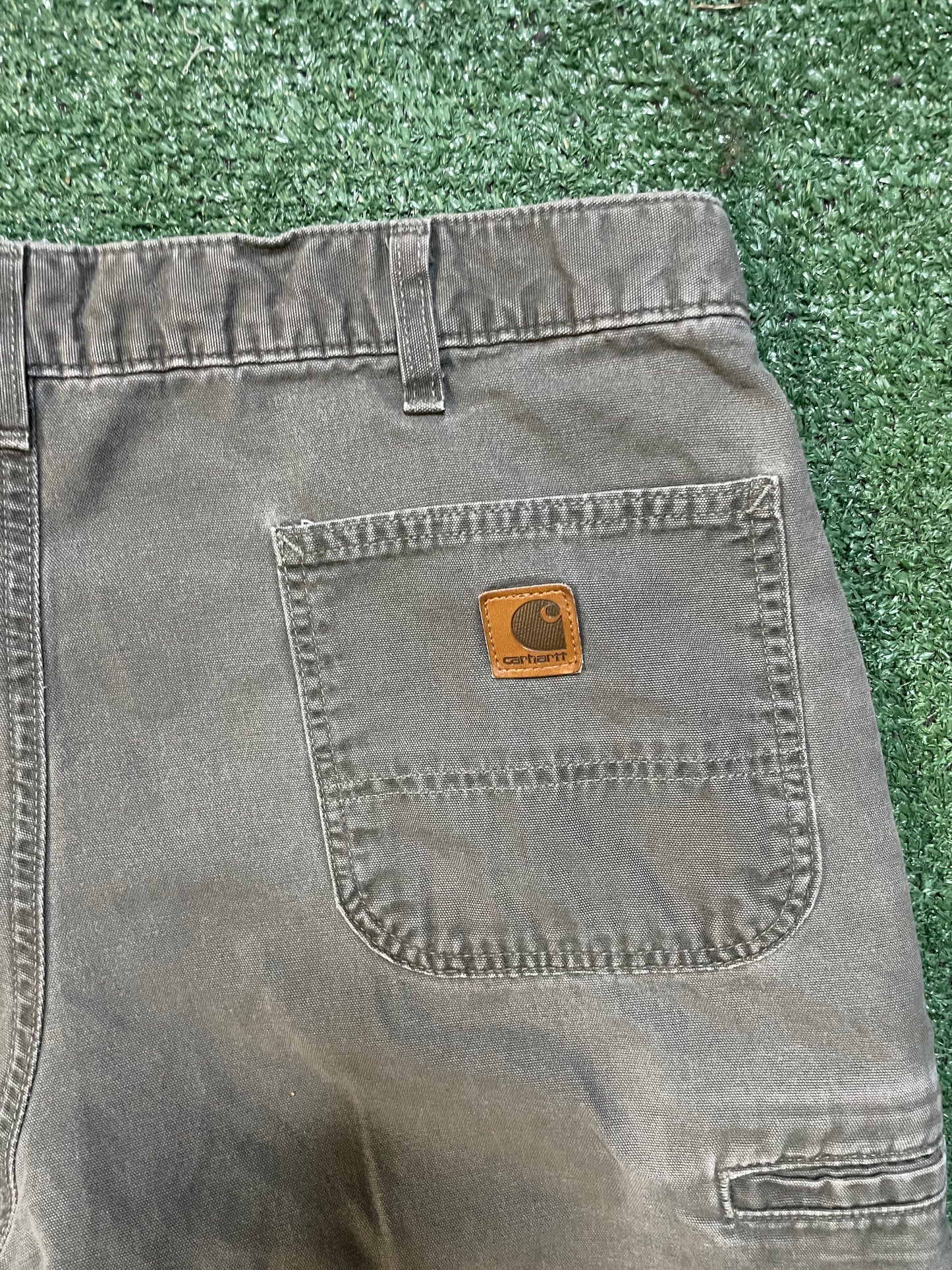 Vintage Carhartt carpenter moss green pants