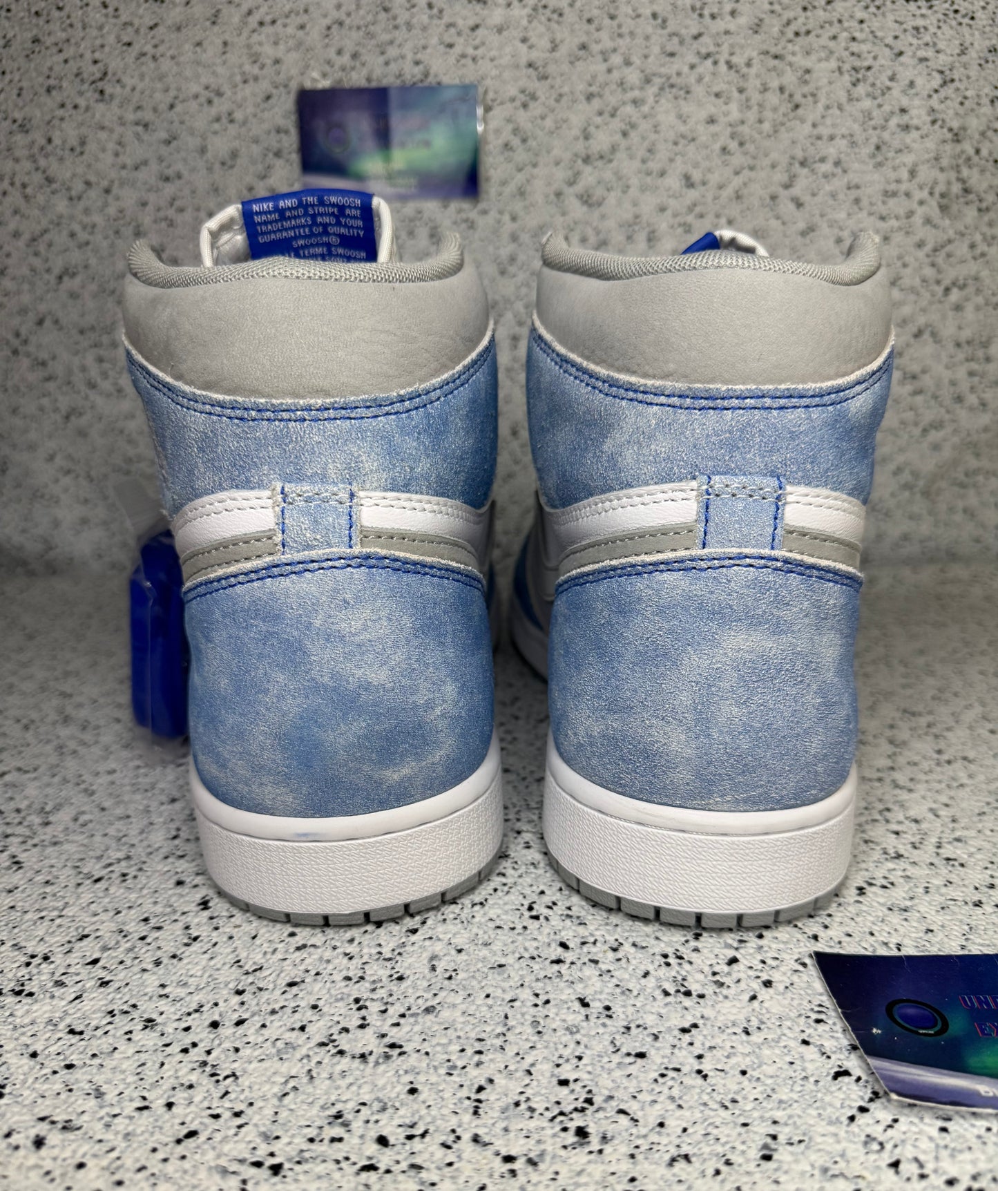 Jordan 1 Hyper Royal