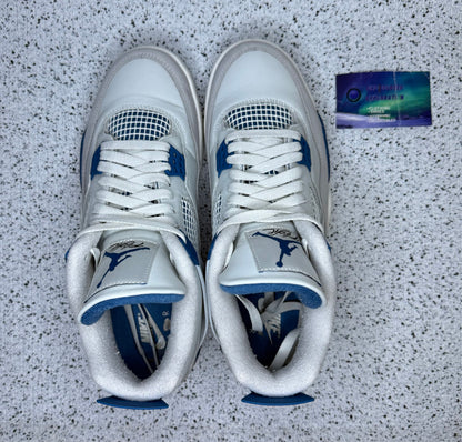 Jordan 4 Military Blue 10 Men/11.5 Women “Preowned”