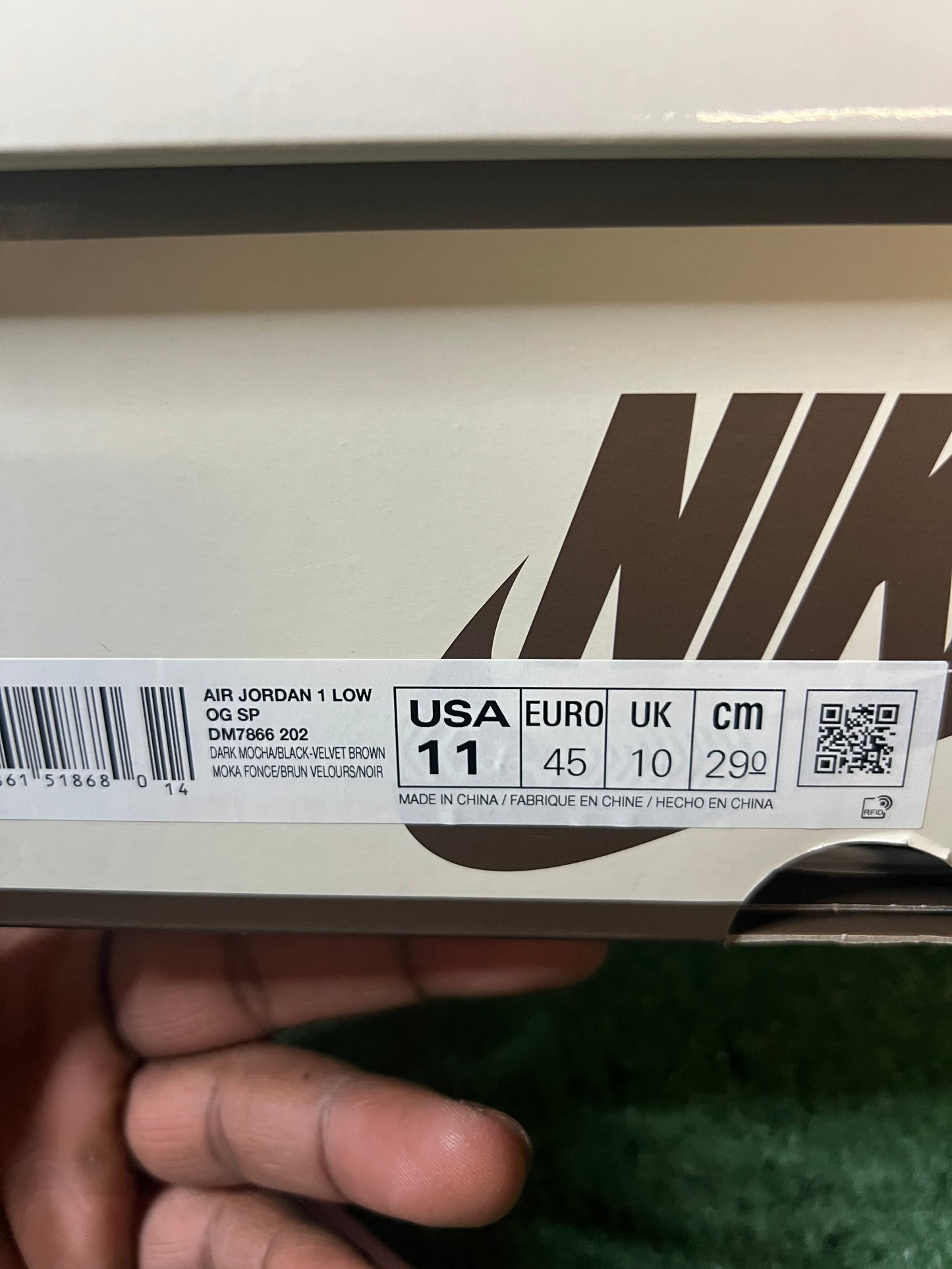 Jordan 1 low Travis Scott velvet brown size 11men/12.5women