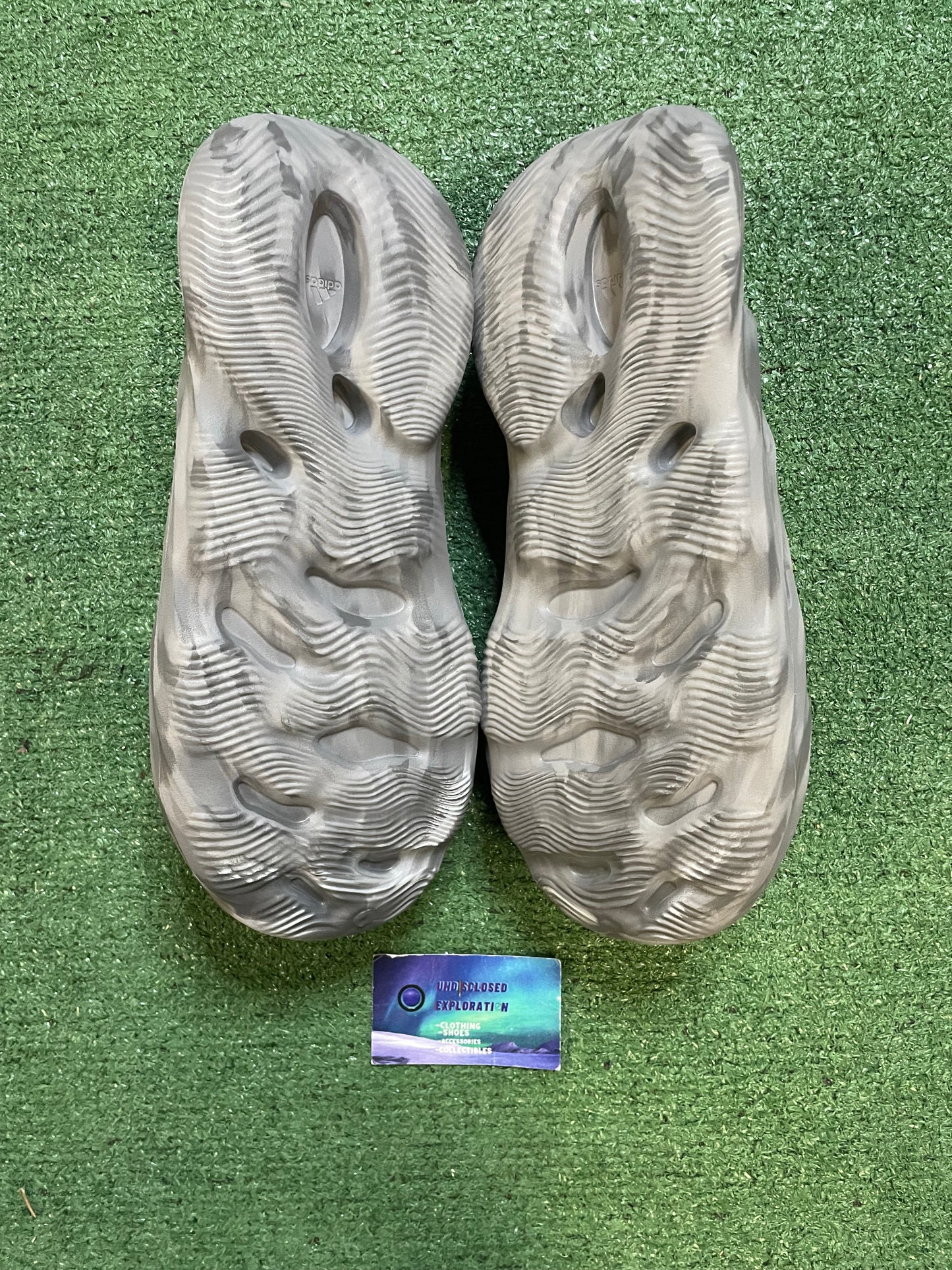 Yeezy foam runner MX Granite size 12men/13.5women