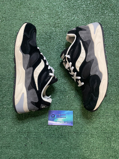 Saucony grid shadow 2 size 10men/11.5women