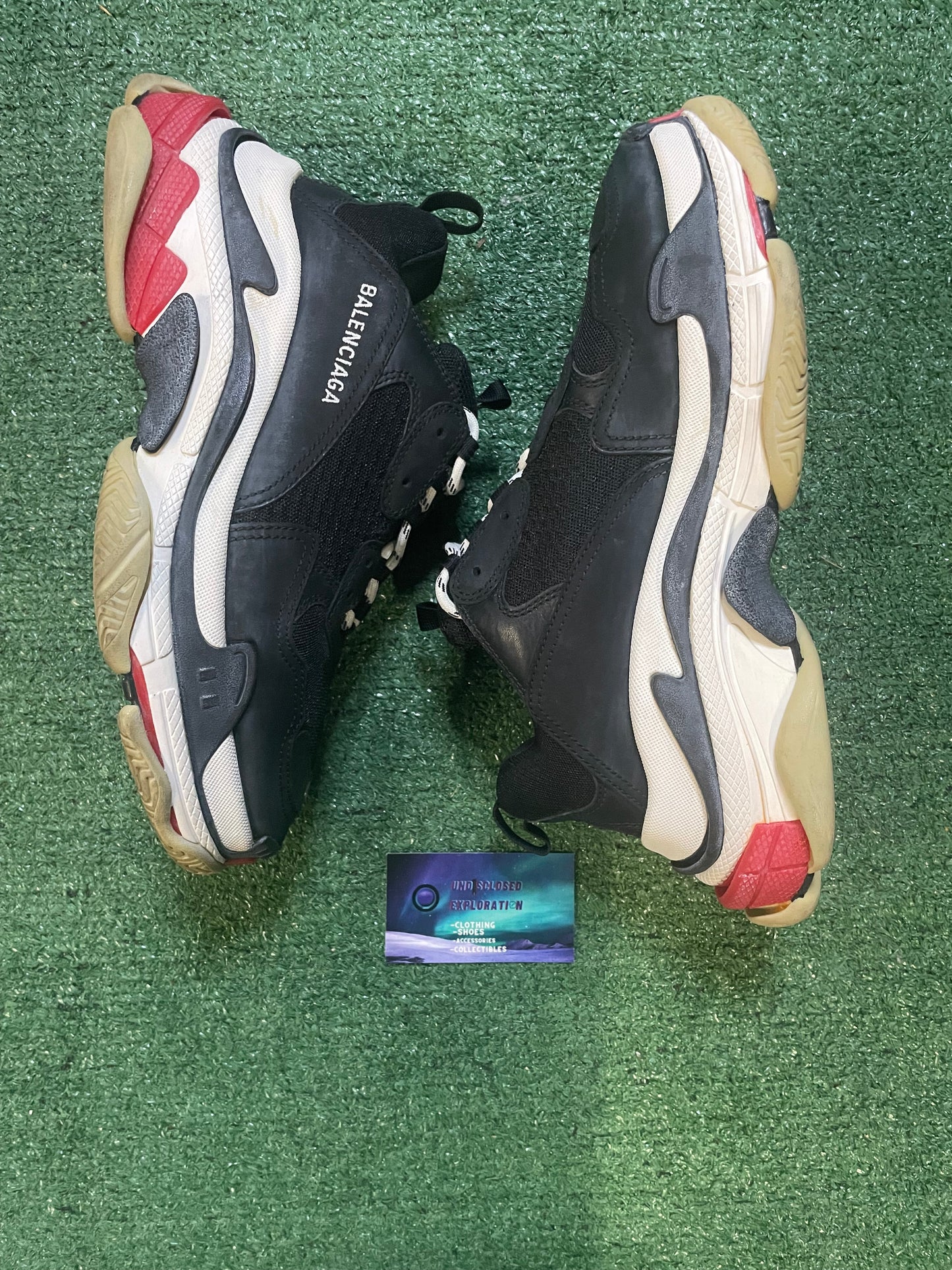 Balenciaga triple S black size 9men/10.5women(EU 42)