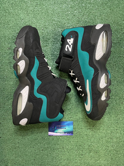 Nike air Griffey max 1 black freshwater 2011  size 10.5men/12women