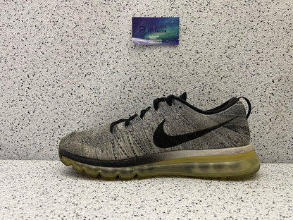 Nike Flynit Air Max Oreo 11.5 Men/13 Women “Preowned”