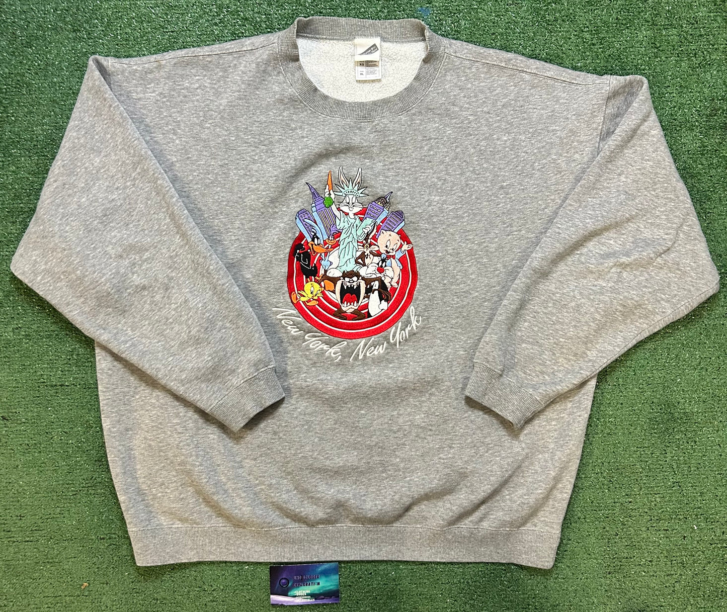 Vintage 1990s looney tunes New York crewneck