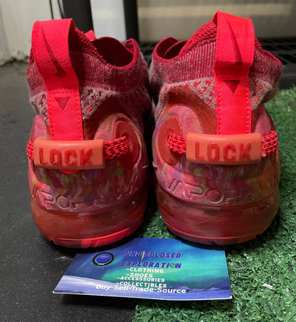 Nike flyknit vapormax team red size 10men/11.5women