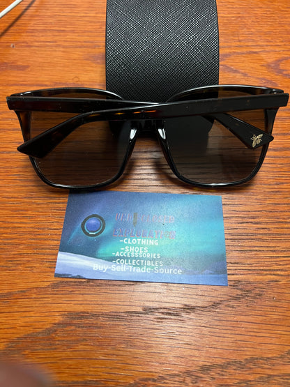 Gucci brown butterfly sunglasses GG0022S