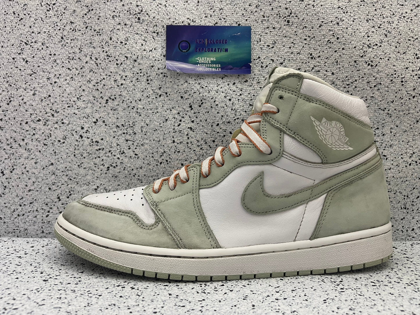 Jordan 1 Seafoam 10.5 Men/12 Women “Preowned”