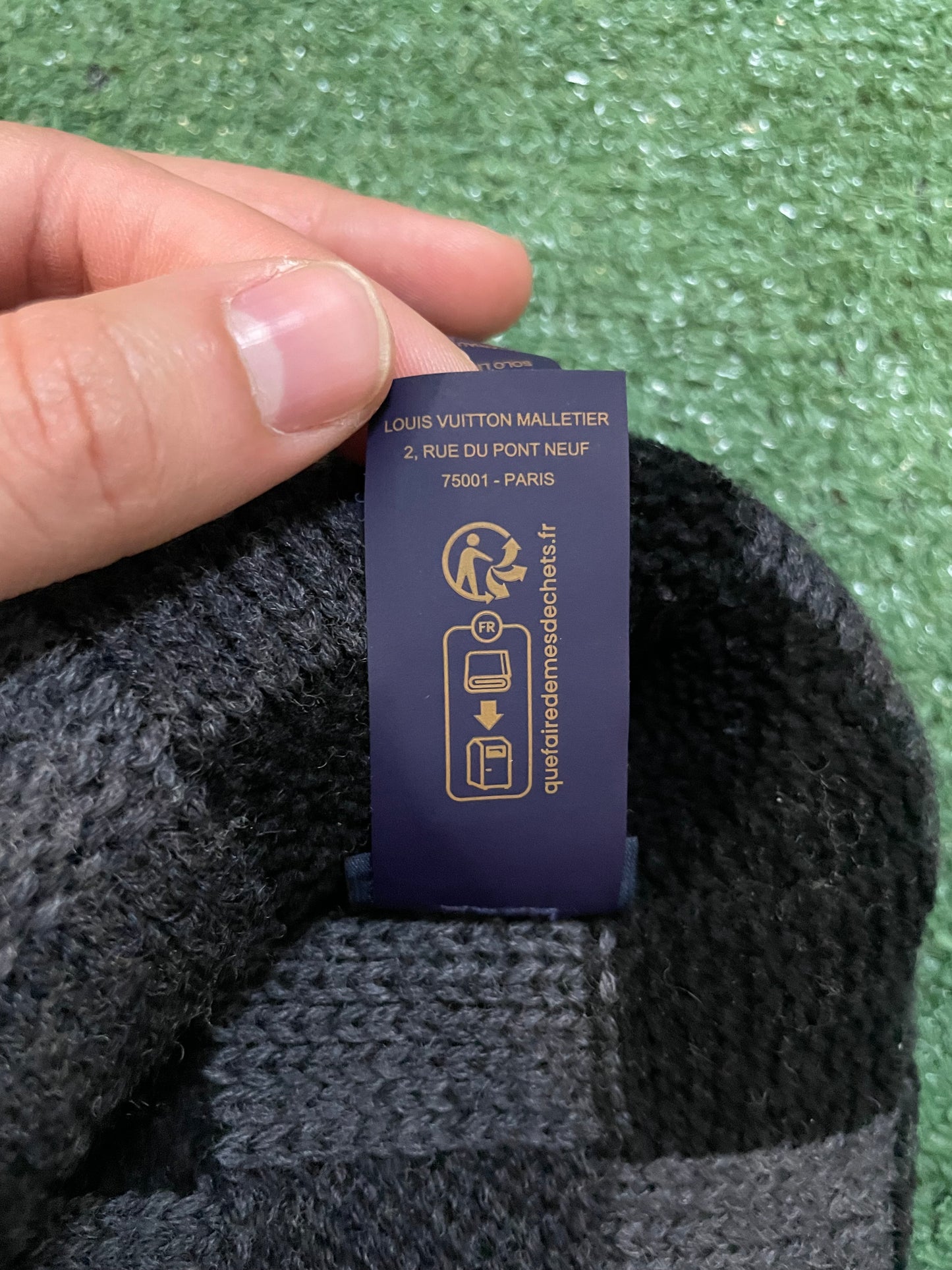 Louis Vuitton  crush damoflage beanie