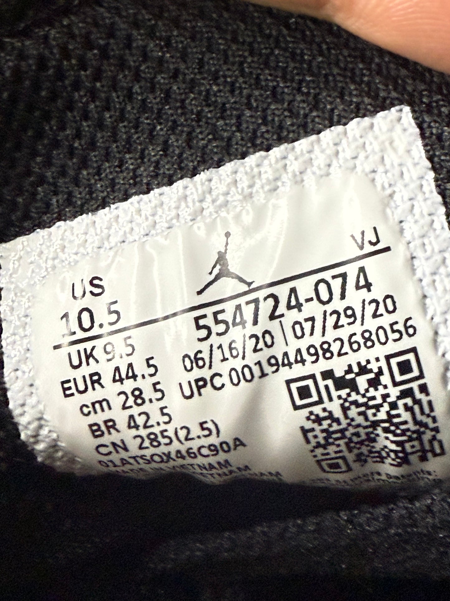 Jordan 1 Mid Banned 10.5 Men/12 Women “Preowned”