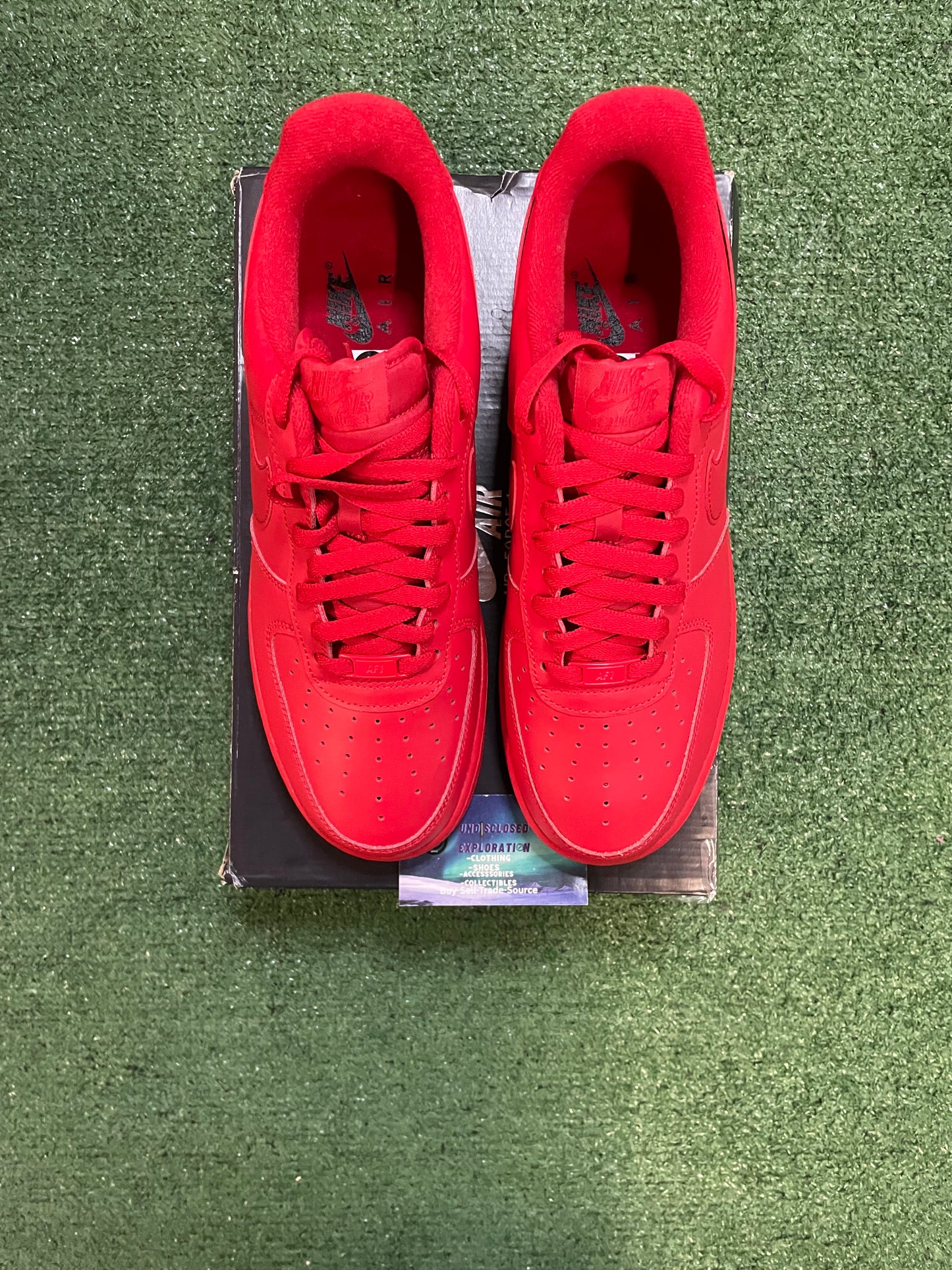 Nike Air Force 1 low triple red