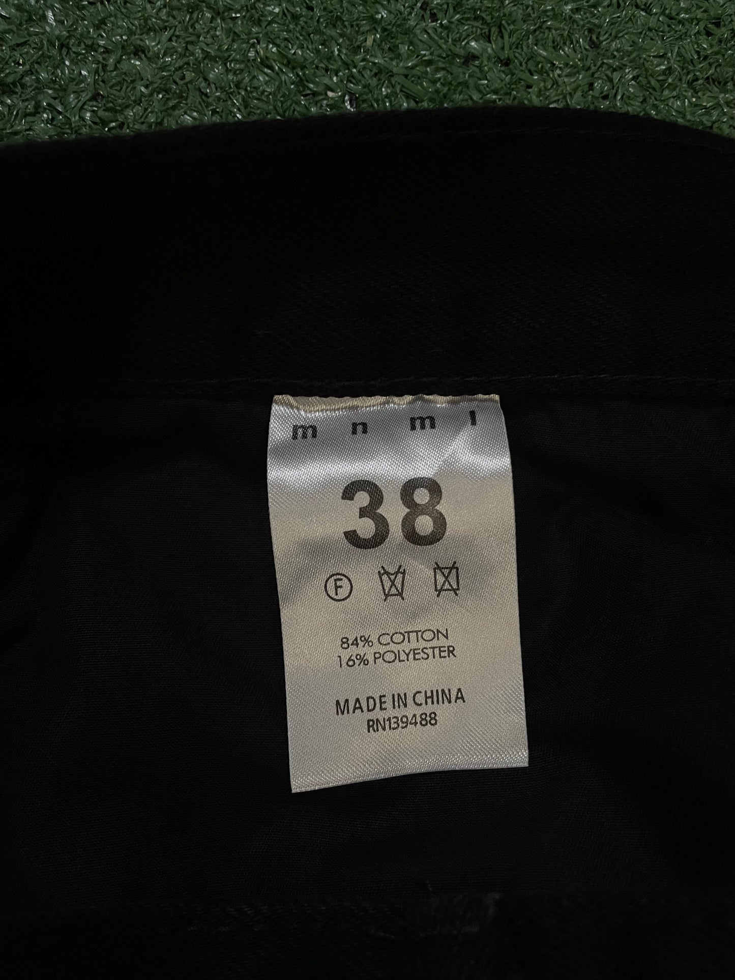 Mnml black essentials jeans