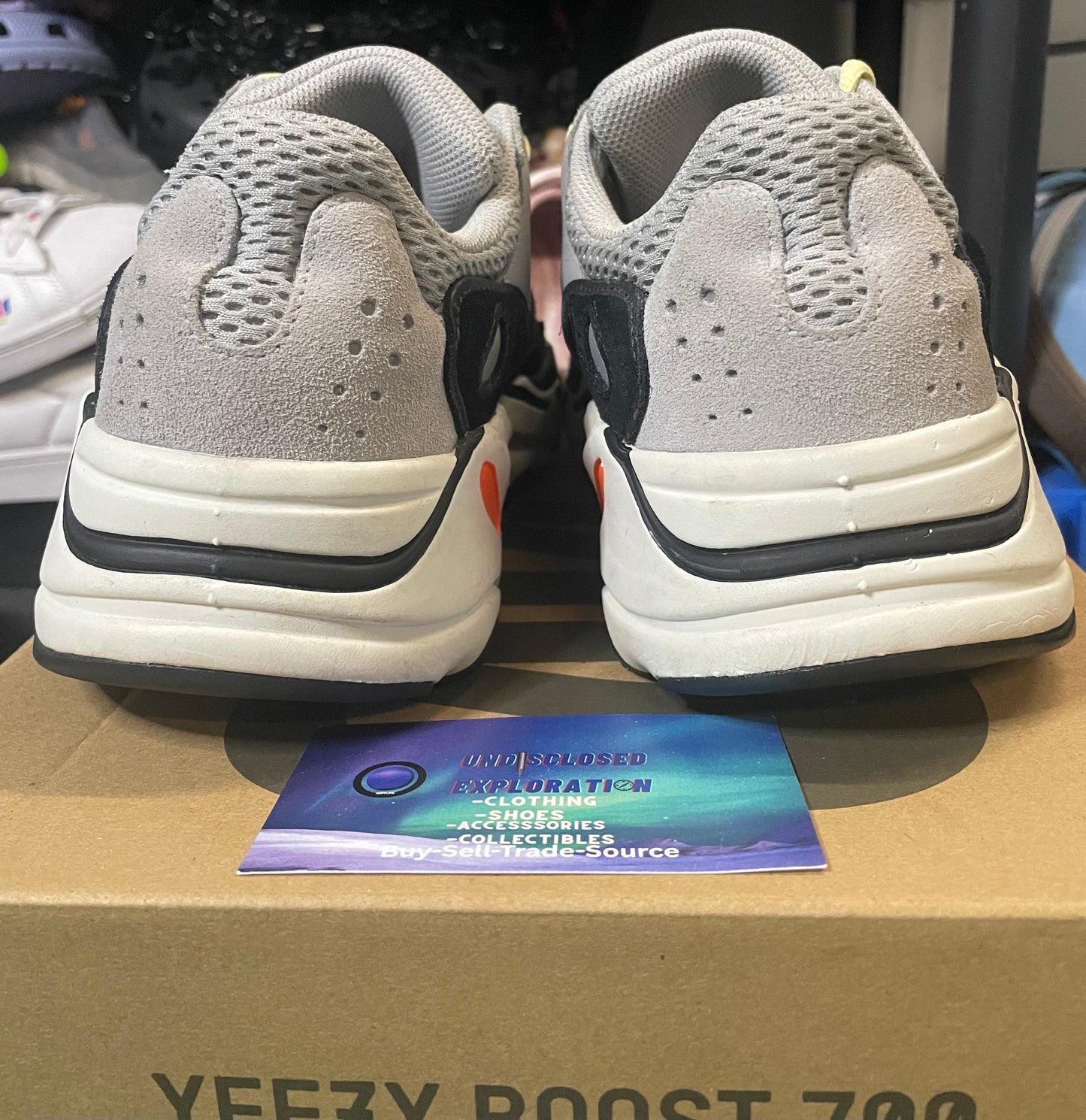 Yeezy Boost 700 waverunner size 8.5men/10women